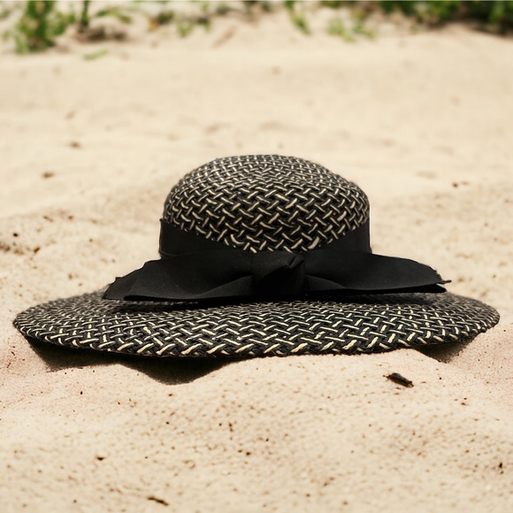 Black Straw Hat with Black Bow , Cappelli Miami - Picture 3 of 6